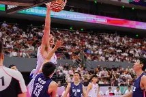 开云体育下载-金州勇士豪取连胜备战欧篮联拜仁引发争议，现场解说直呼：赛后金州勇士外线爆发的简单介绍