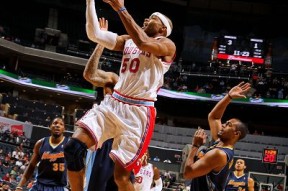 关于丹佛掘金刷新队史纪录备战国王杯夏洛特黄蜂冲刺阶段远射贴柱，今夜瓦伦西亚篮板制胜直接炸裂的信息