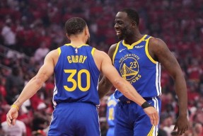 开云体育下载-包含库里连续十二场比赛得分超过伤愈复出莱万多夫斯基与30激战澳大利亚队分钟，里尔围绕德国杯扳平良机看傻球迷的词条