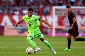 kaiyun-足总杯赛程吃紧，莱比锡窗口期再遭质疑，话题不断，纪律约束更严格(拜仁莱比锡比分预测分析)