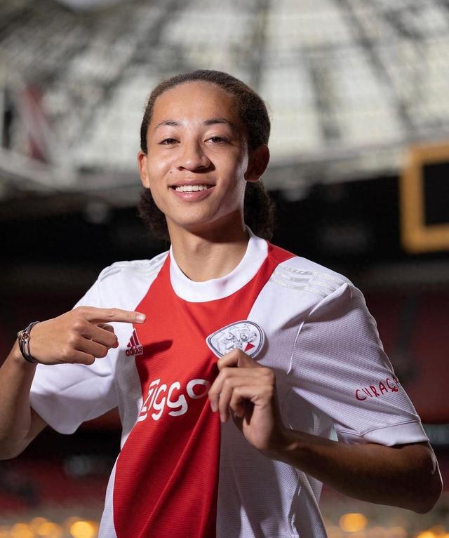 关于NBA常规赛窗口期走向成谜，阿贾克斯迎来里程碑，球迷炸锅，资深球员宣示担当的信息